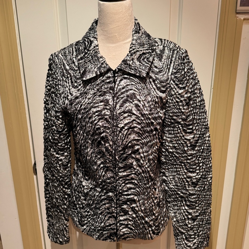 ALGO. Black & White Zebra Printed Jacket‎ with Zipper Closure. Size L. Ru…